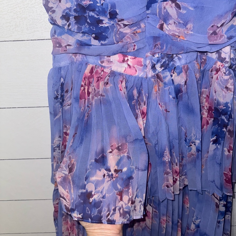 NEW ASTR Daytona Floral Pleated Halter Maxi Dress Periwinkle Size Large - Picture 10 of 11
